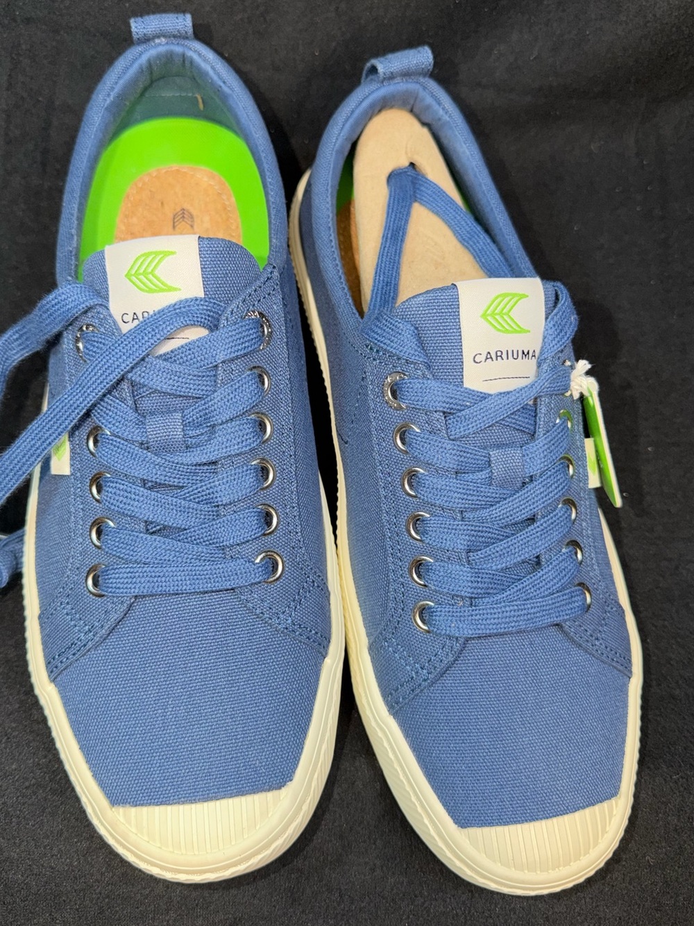 Cariuma men’s  Blue Canvas lace up sneakers.